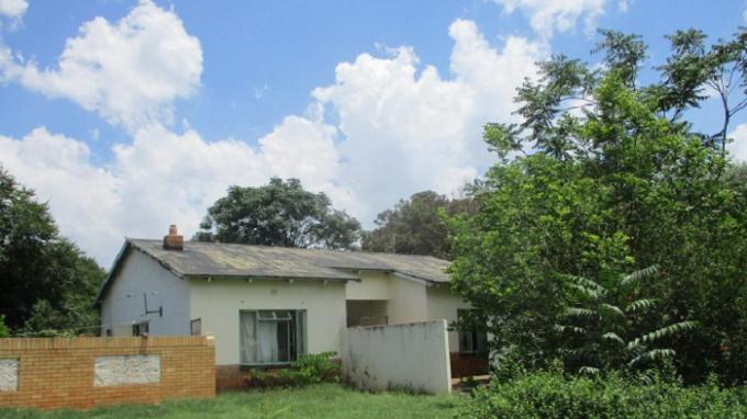 FNB SIE Sale In Execution 3 Bedroom House for Sale in Carletonville - MR371224