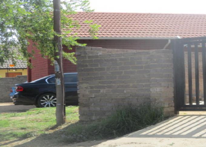 FNB SIE Sale In Execution 2 Bedroom House for Sale in Cosmo City - MR371252