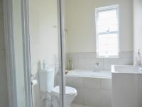 Bathroom 2 of property in Stellenbosch