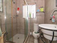 Bathroom 1 - 4 square meters of property in Sherwood Gardens