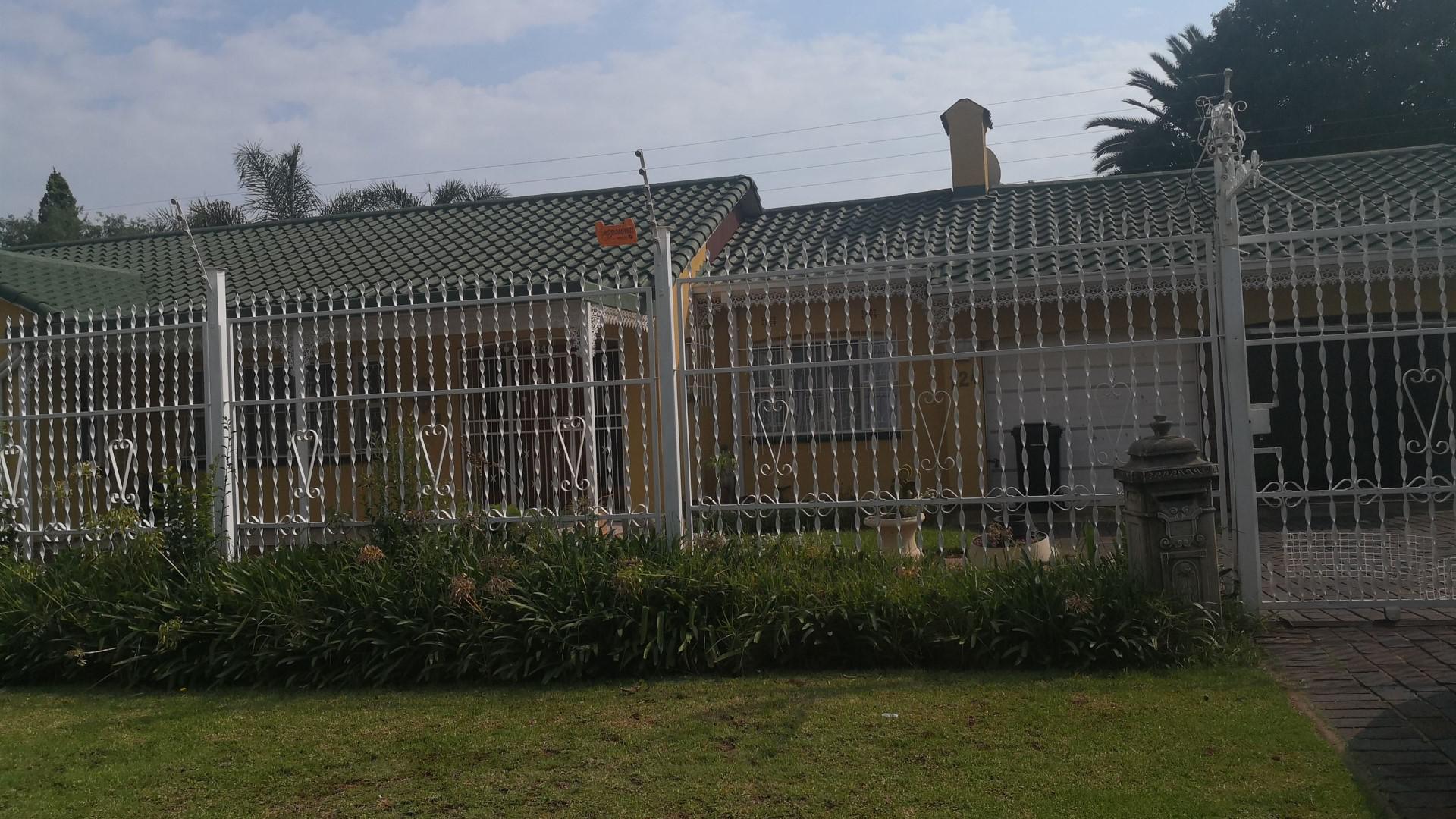 Front View of property in Kempton Park