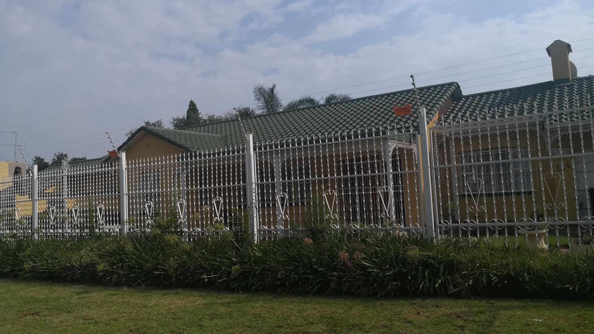 Front View of property in Kempton Park