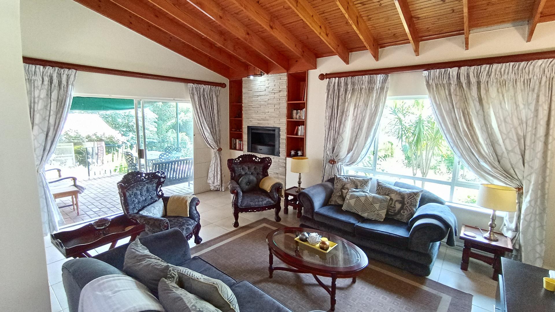 TV Room - 25 square meters of property in Kloof 