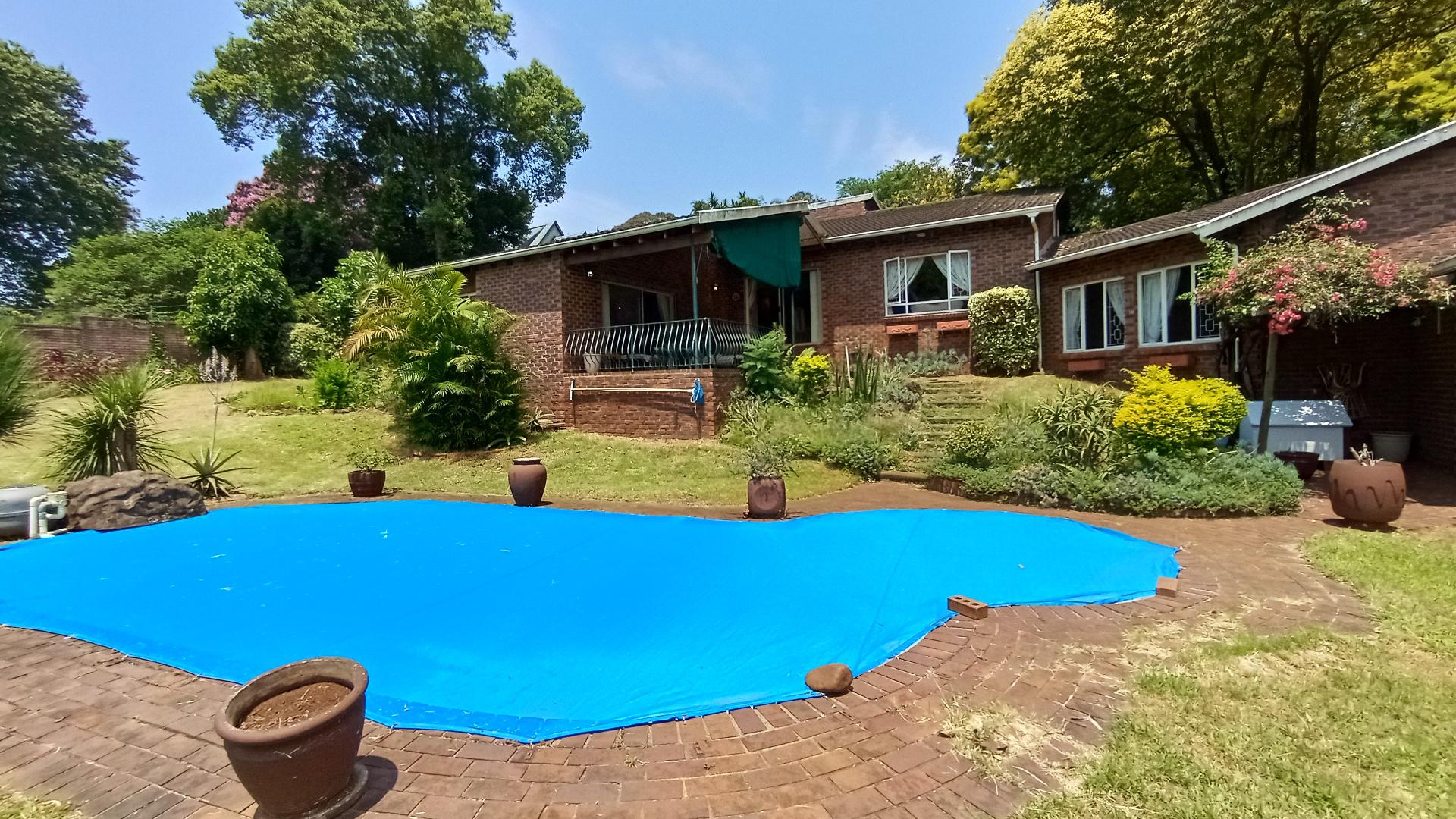 Backyard of property in Kloof 