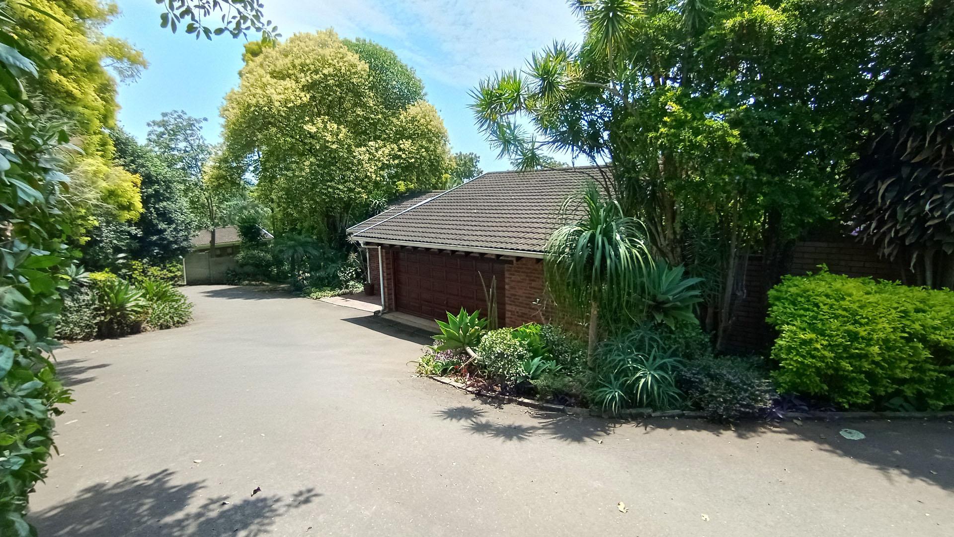 Front View of property in Kloof 