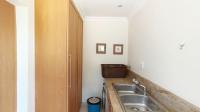 Scullery - 6 square meters of property in Kloof 