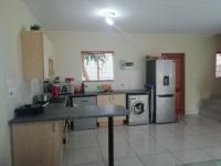 Kitchen - 11 square meters of property in Greenstone Hill