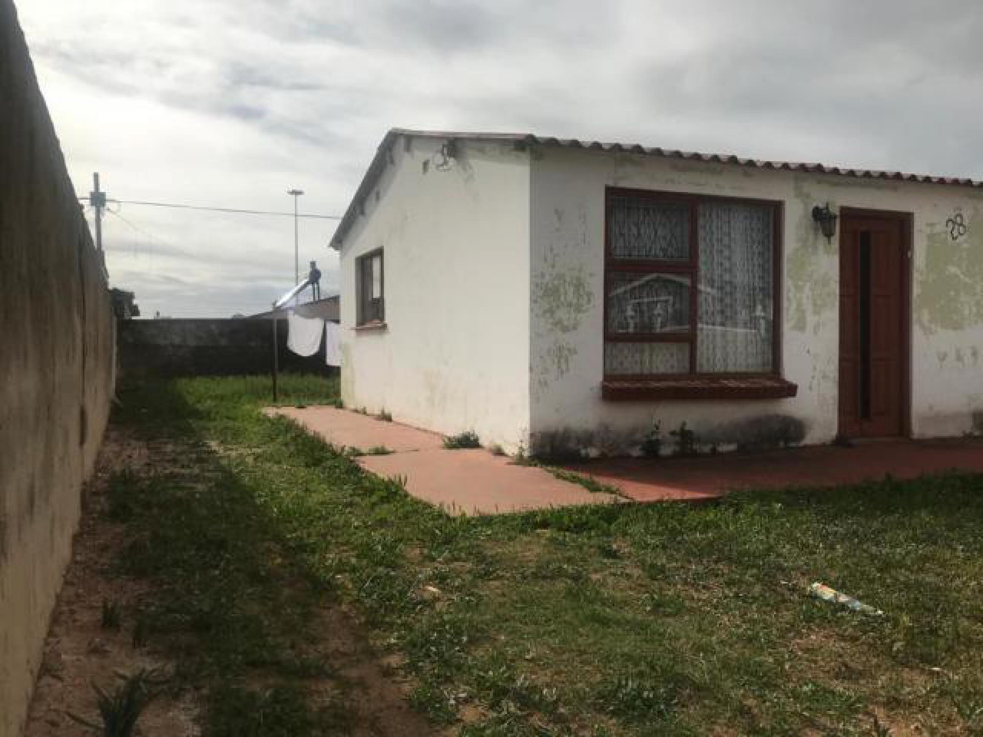 Front View of property in Ibhayi (Zwide)