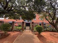 Front View of property in Edleen