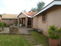 3 Bedroom 1 Bathroom Duet for Sale for sale in Garsfontein