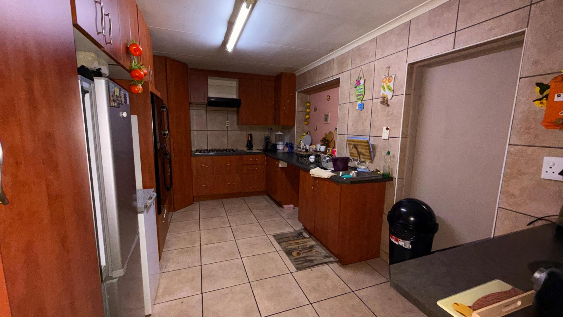 Kitchen of property in Reyno Ridge