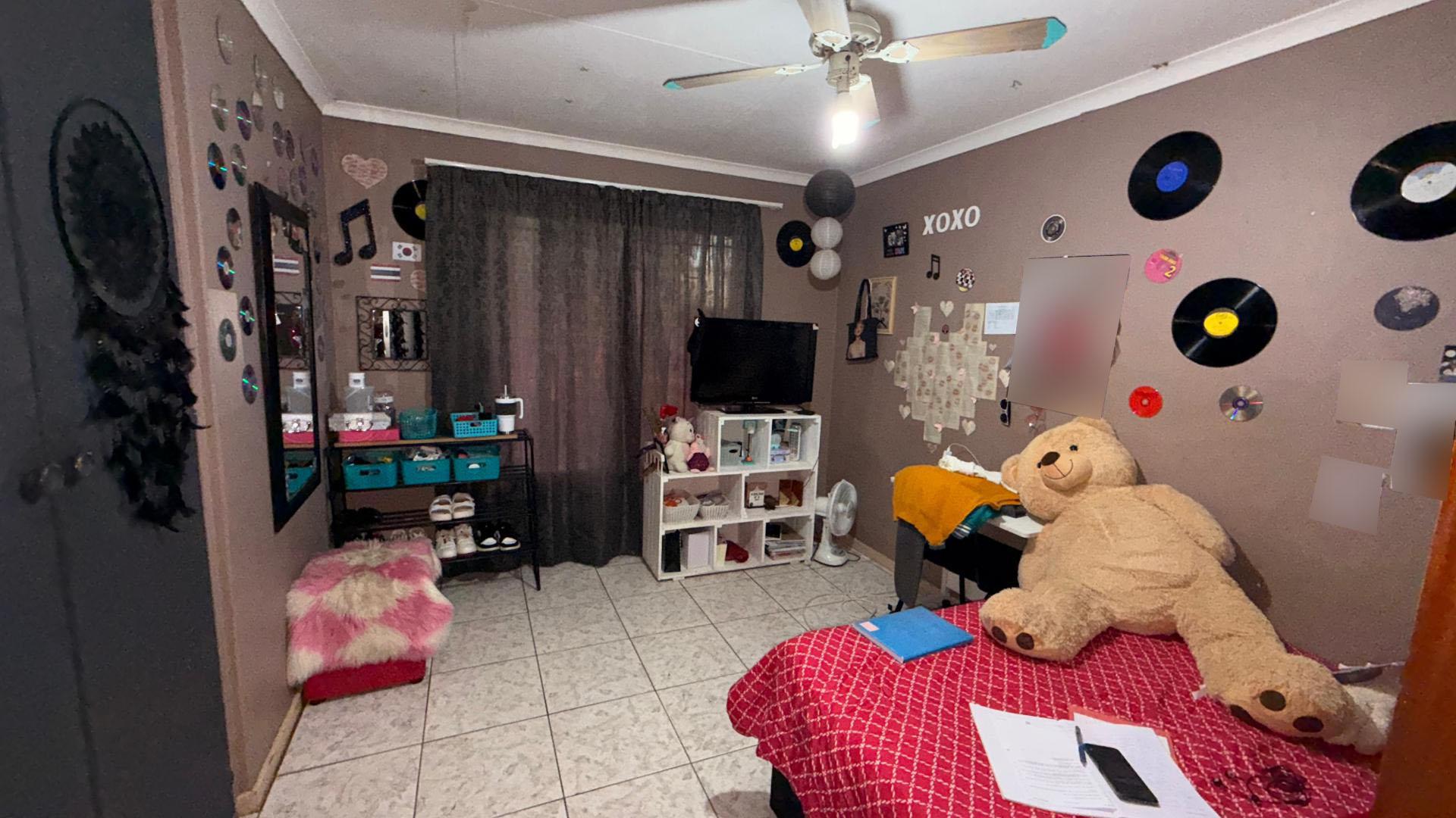 Bed Room 2 of property in Reyno Ridge