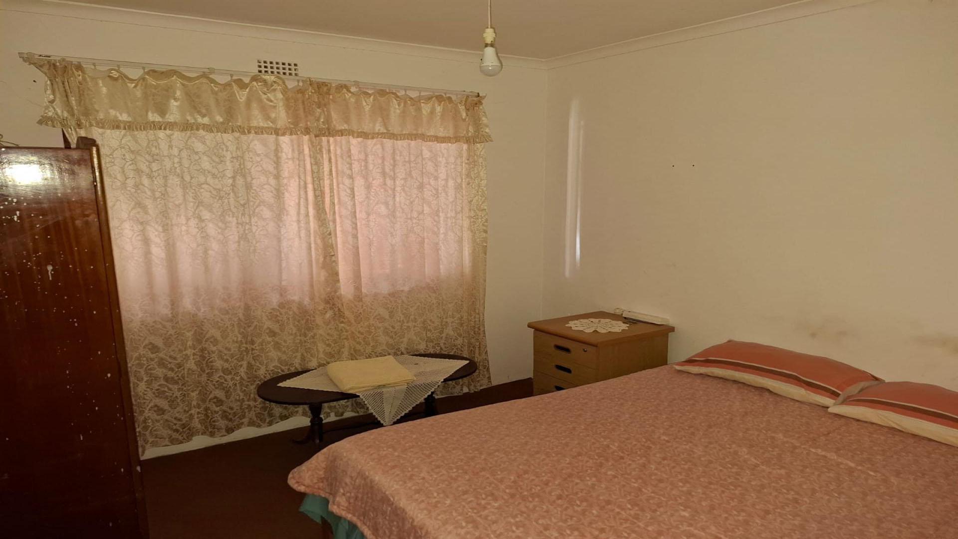 Bed Room 2 of property in Hermanus