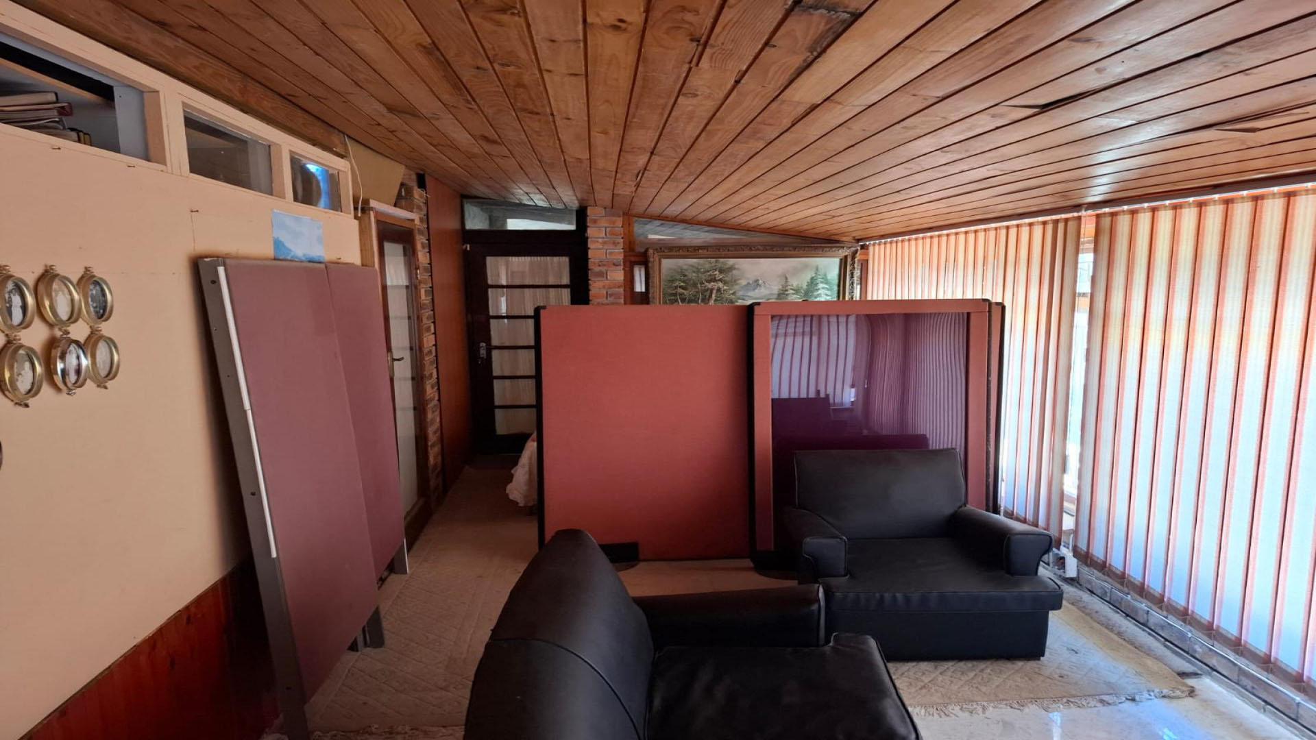 Informal Lounge of property in Hermanus