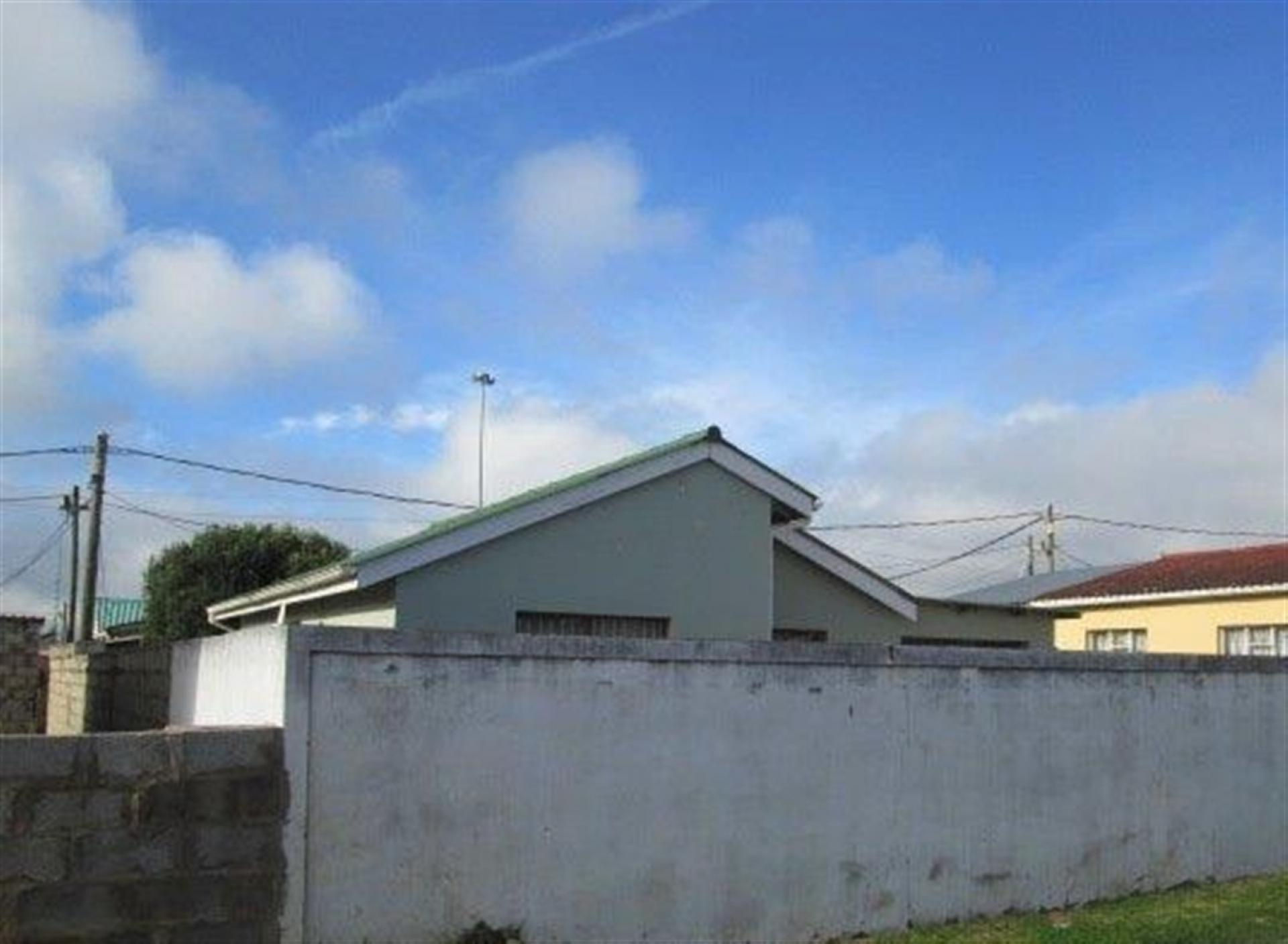 Front View of property in Rini