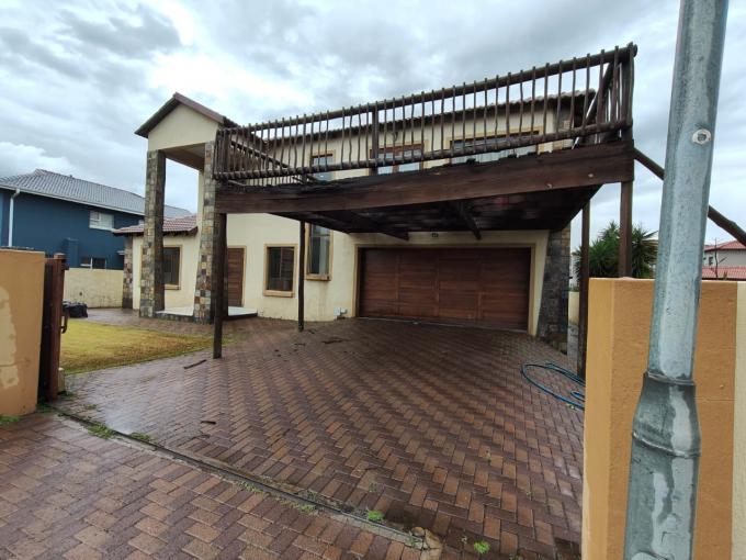 Standard Bank SIE Sale In Execution 4 Bedroom House for Sale in Reyno Ridge - MR373477