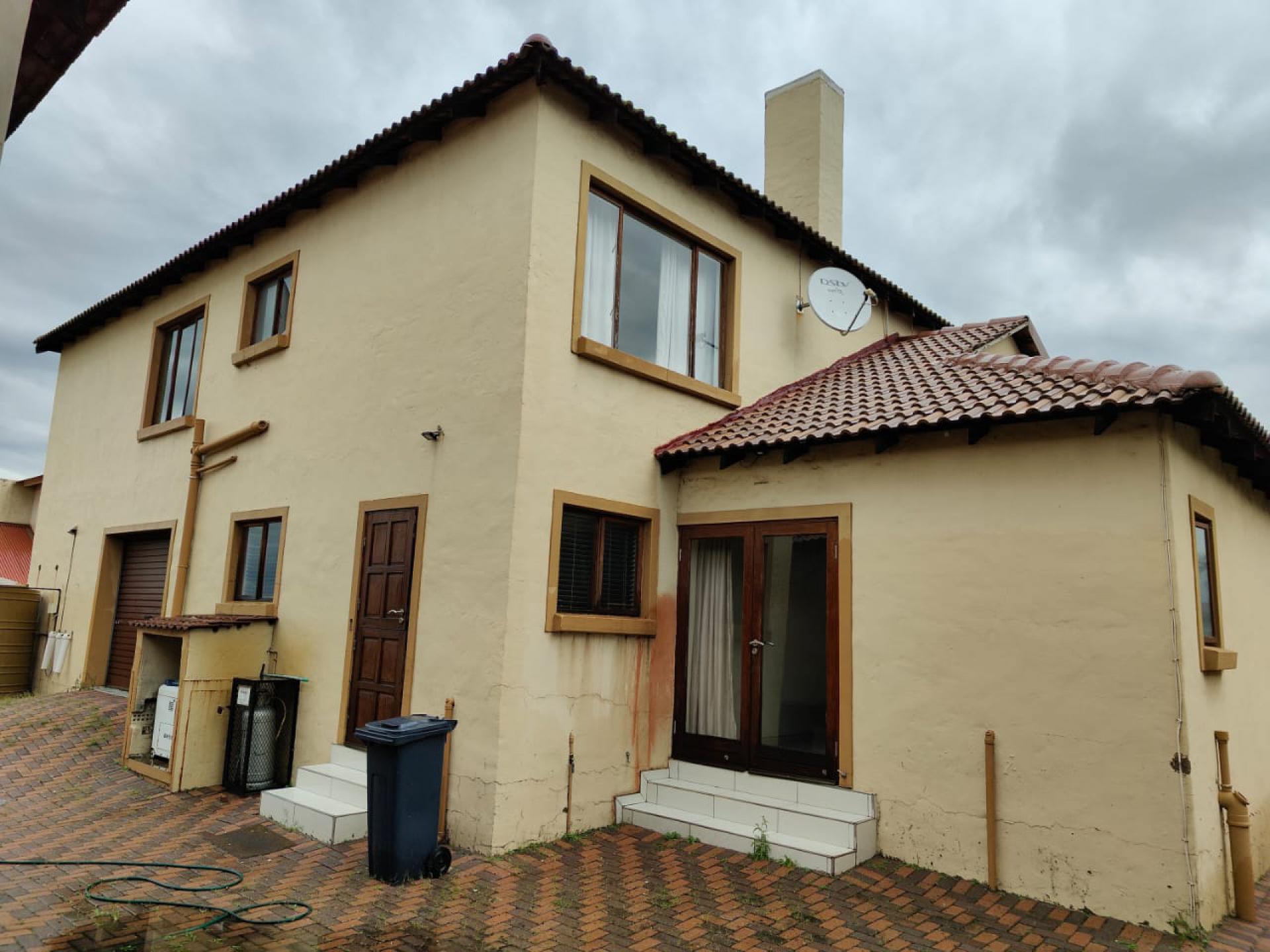 Backyard of property in Reyno Ridge