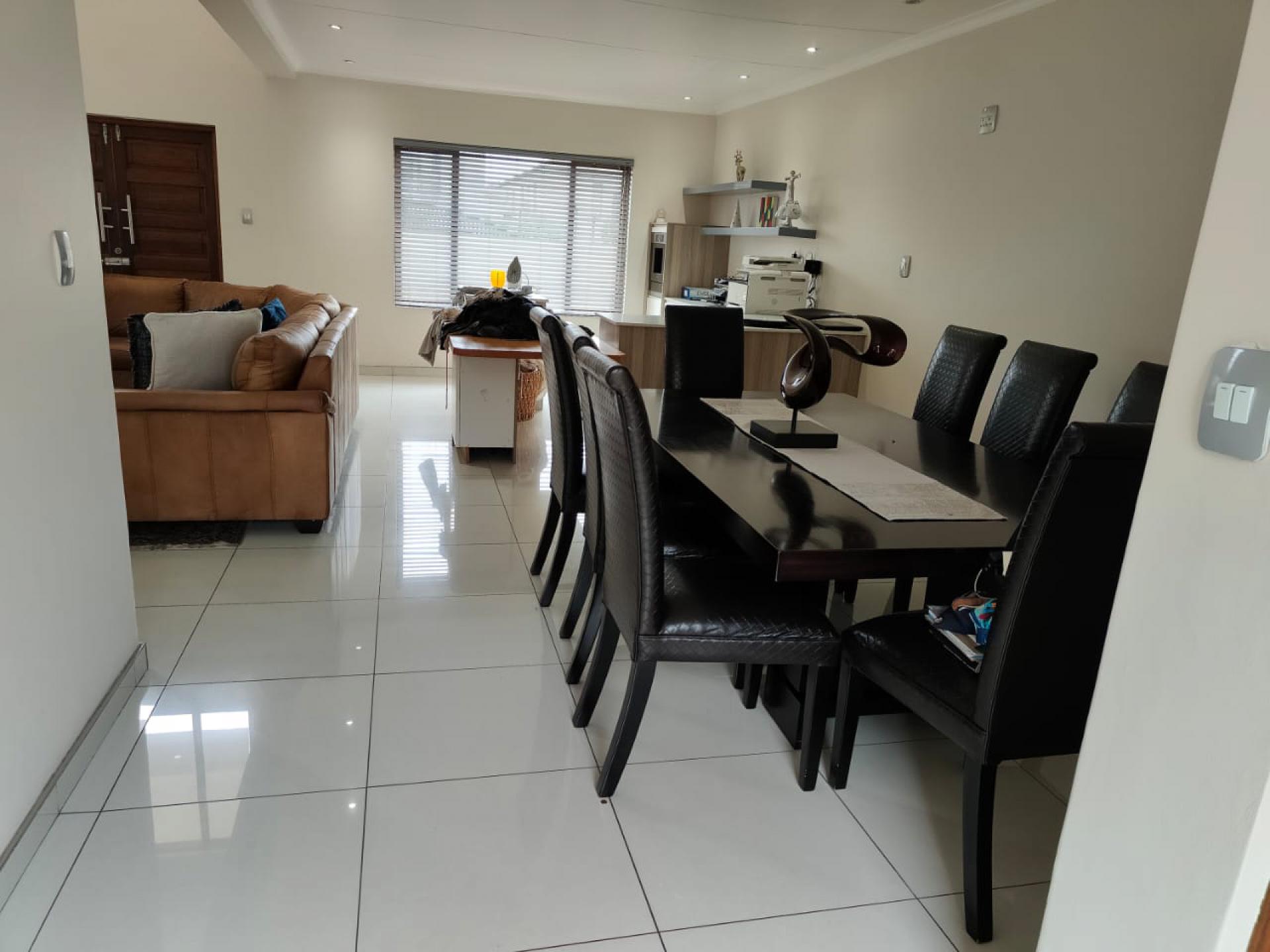 Dining Room of property in Reyno Ridge