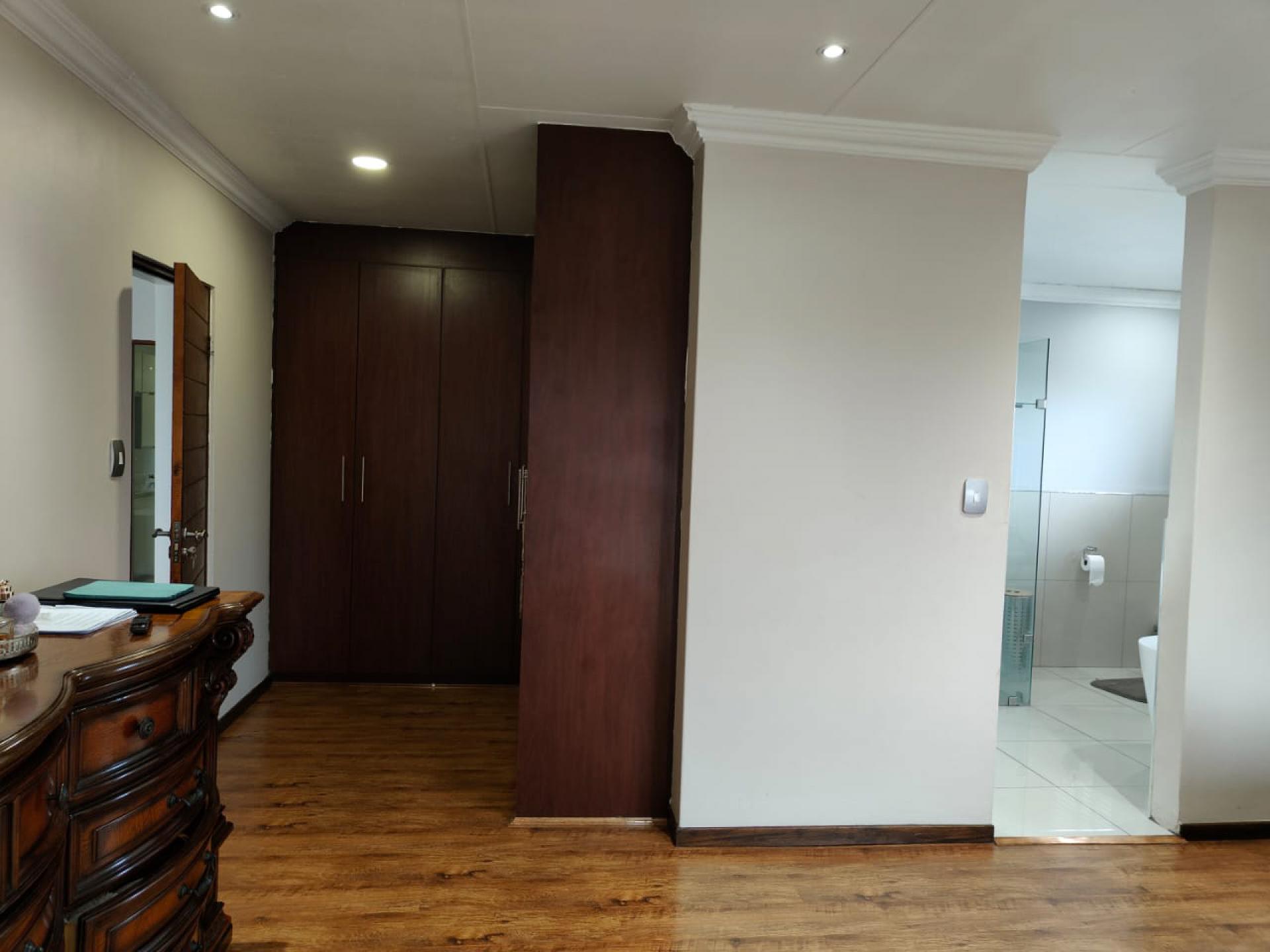 Main Bedroom of property in Reyno Ridge