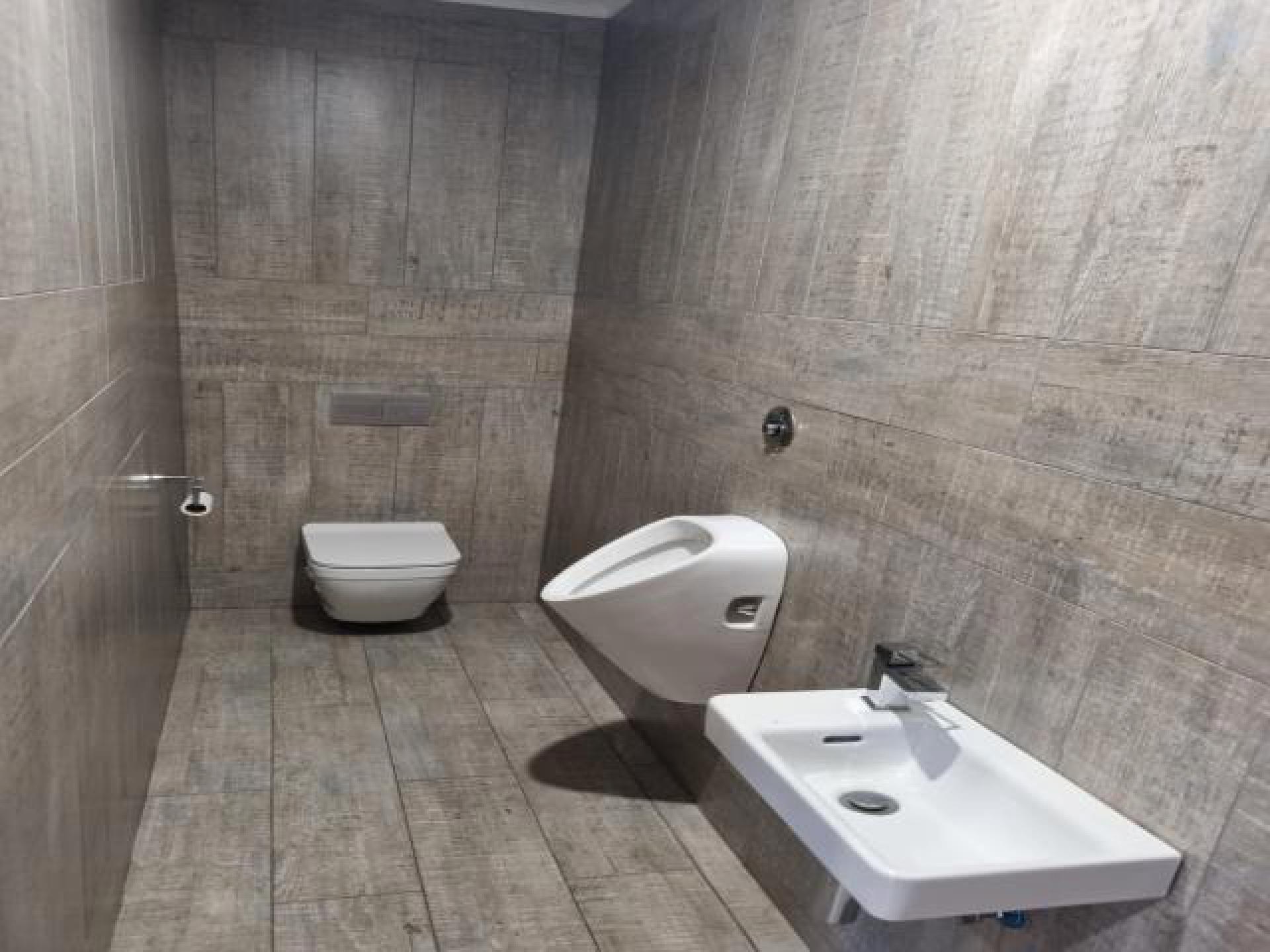 Bathroom 1 of property in Reyno Ridge