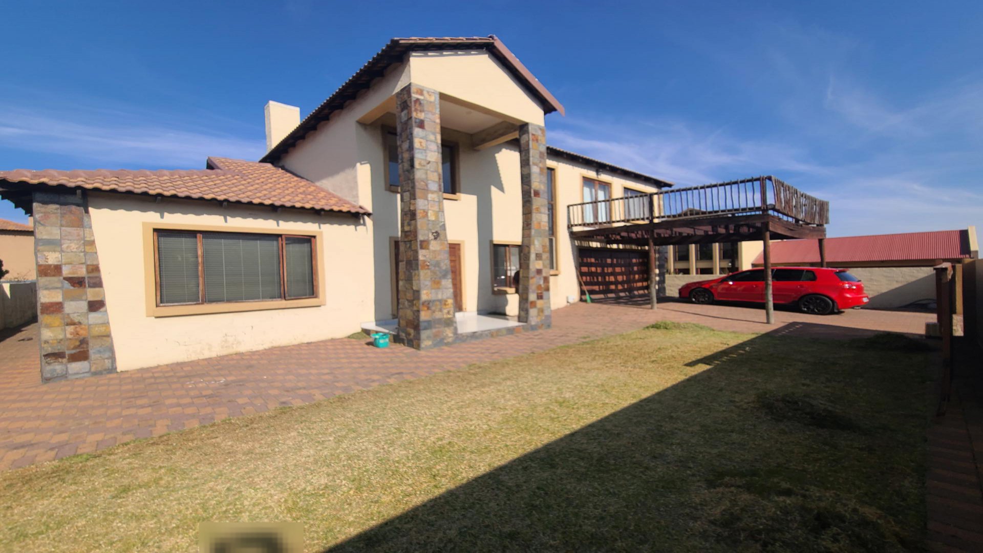 Front View of property in Reyno Ridge