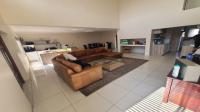 Lounges of property in Reyno Ridge