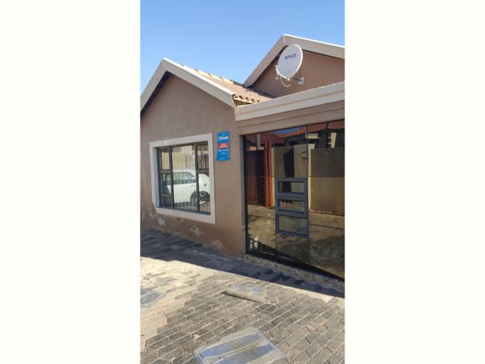 3 Bedroom House  - MR373491
