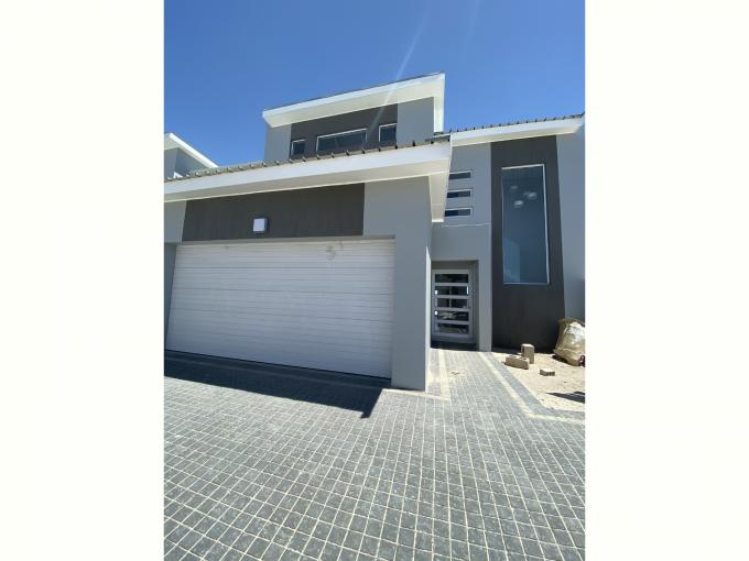4 Bedroom House for Sale For Sale in Sagewood - MR373741