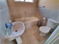 Bathroom 1 of property in Malvern - DBN