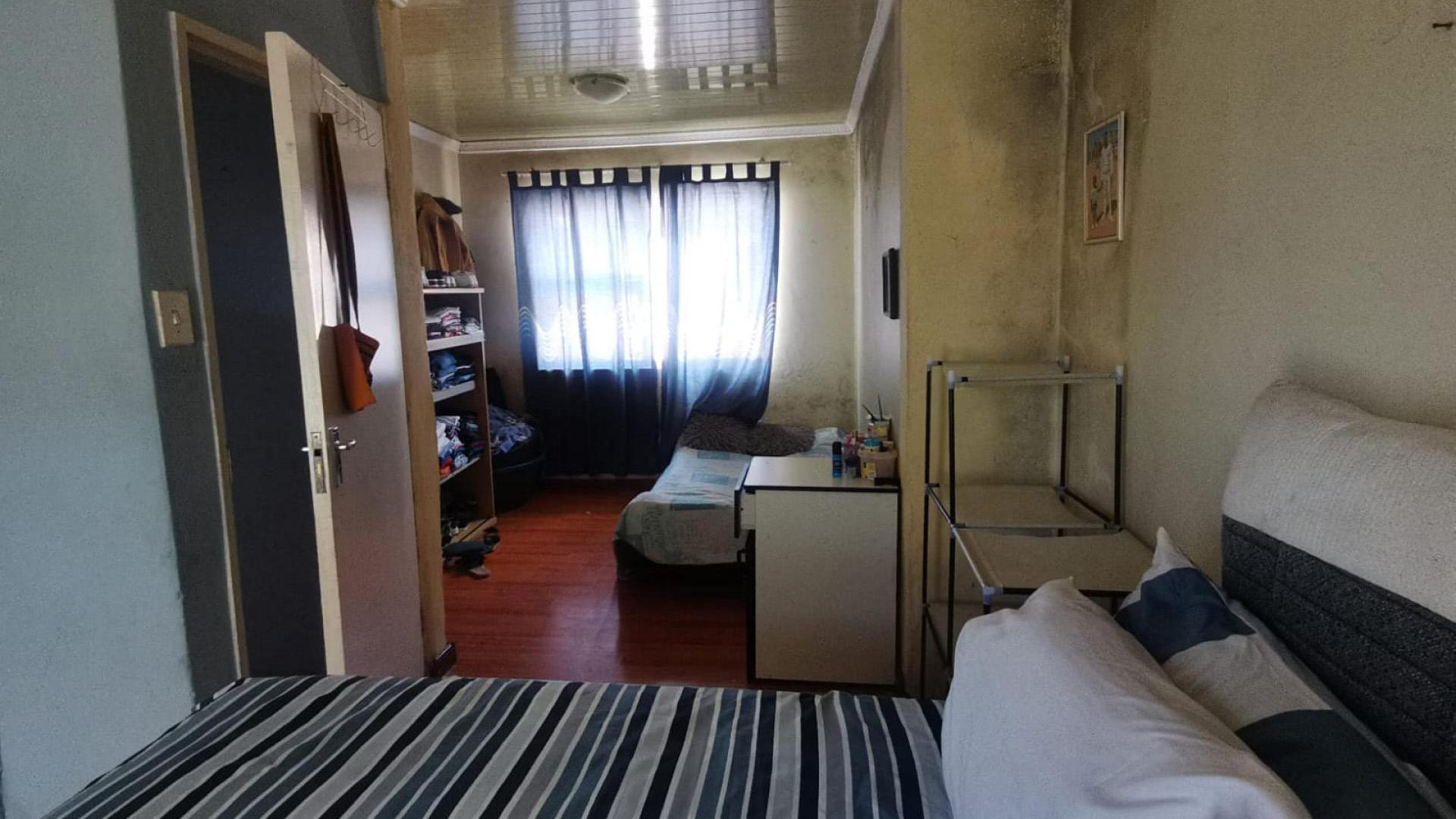 Bed Room 2 of property in Motherwell