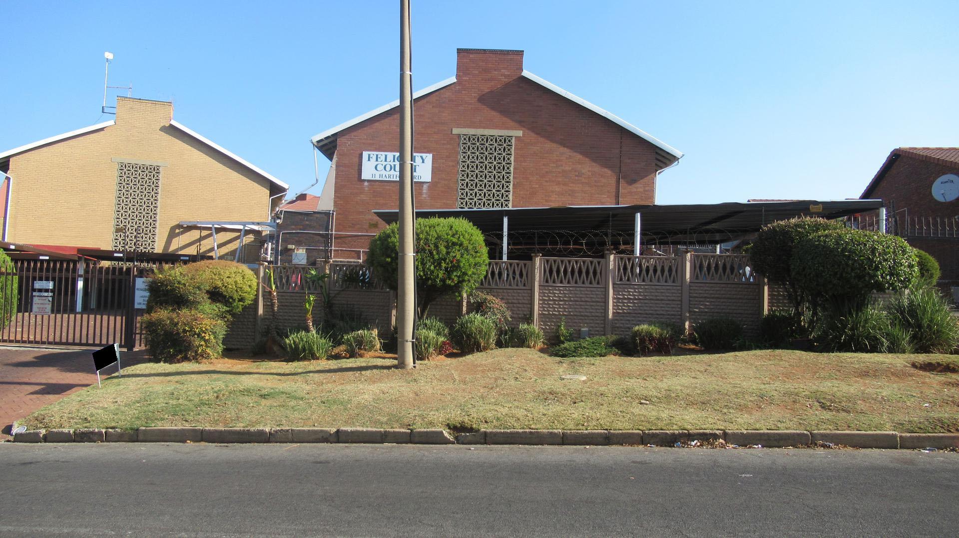 Front View of property in Silverfields