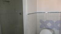 Main Bathroom - 2 square meters of property in Silverfields