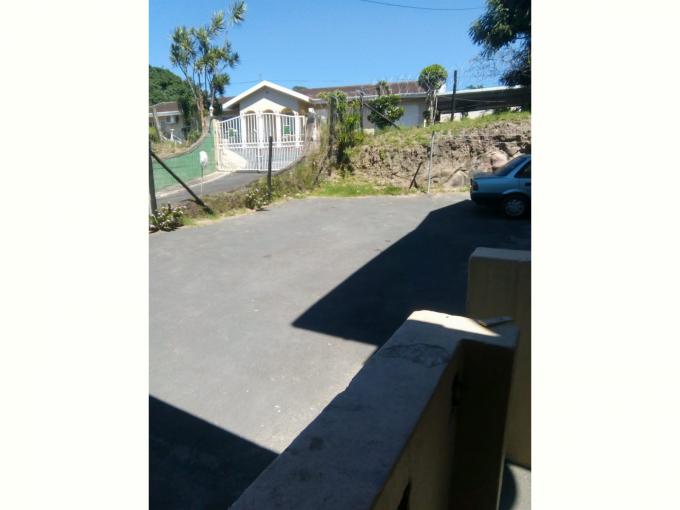 3 Bedroom House to Rent in Chatsworth KZN Property to re