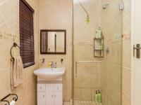 Main Bathroom - 8 square meters of property in Bartlett AH