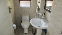 Guest Toilet - 3 square meters of property in Bartlett AH