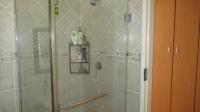 Main Bathroom - 8 square meters of property in Bartlett AH