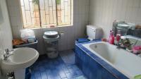Bathroom 2 - 10 square meters of property in Henley-on-Klip
