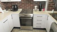 Kitchen - 10 square meters of property in Bedfordview