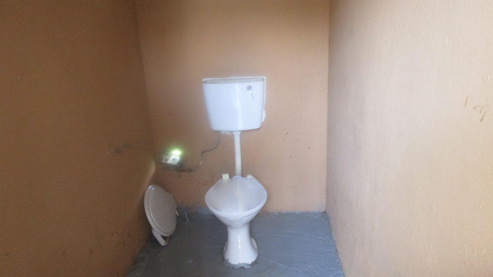 Staff Bathroom of property in Walkerville