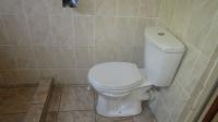 Bathroom 2 - 5 square meters of property in Walkerville