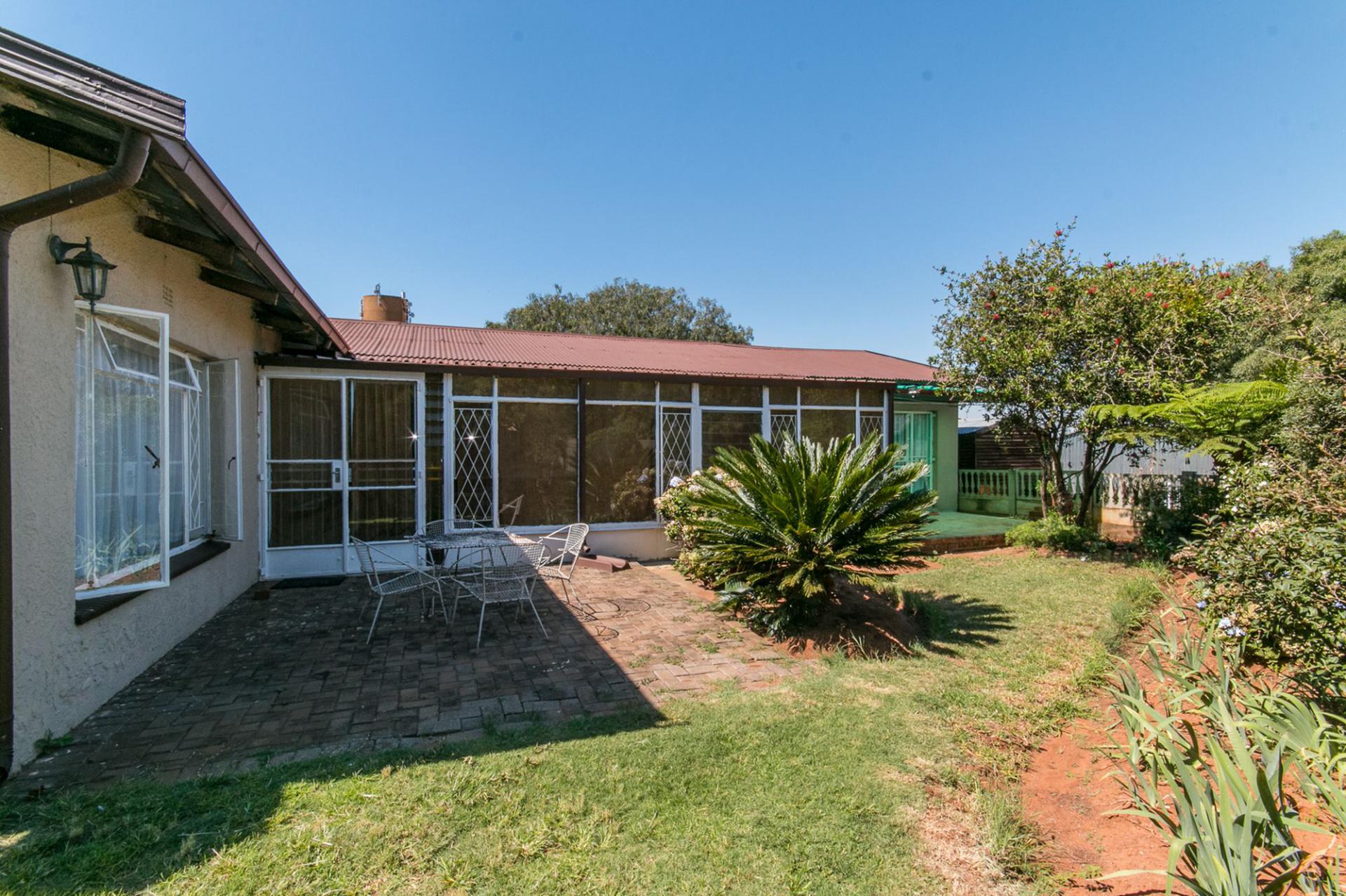 4 Bedroom House for Sale For Sale in Witpoortjie MR376323