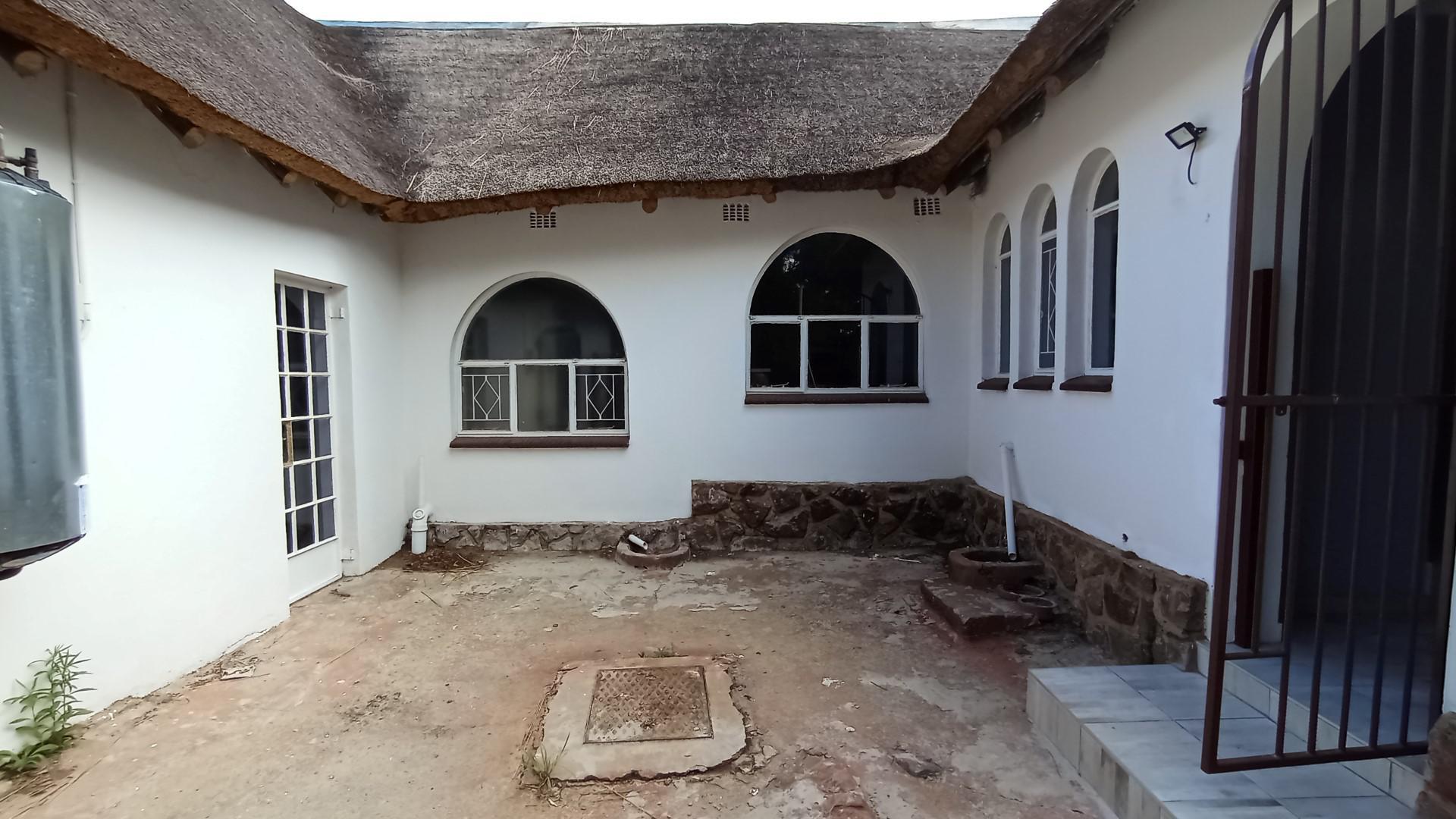 Spaces - 22 square meters of property in President Park A.H.