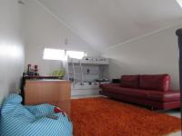 Bed Room 1 of property in Paulshof