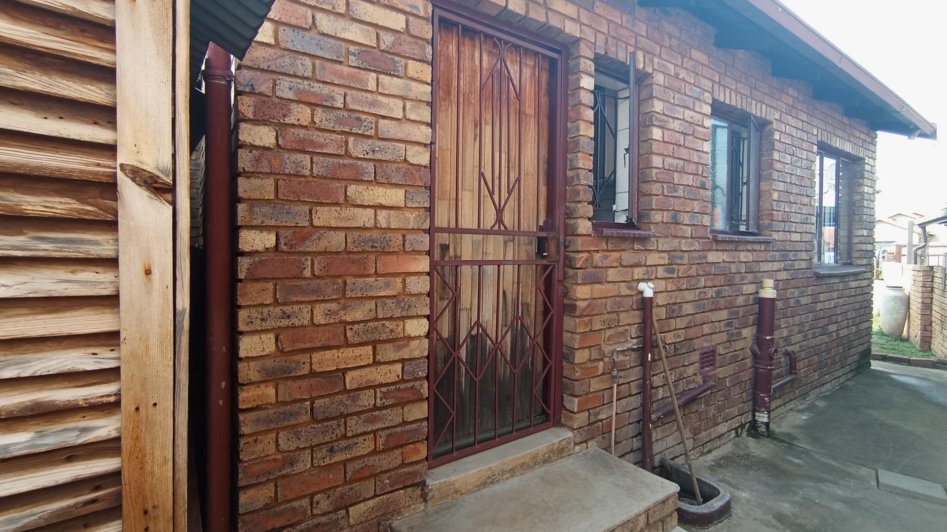 Backyard of property in Philip Nel Park