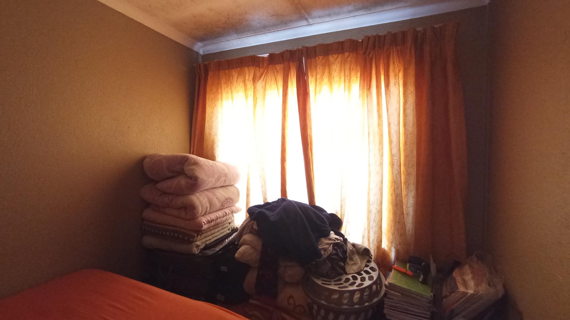 Bed Room 1 - 7 square meters of property in Philip Nel Park