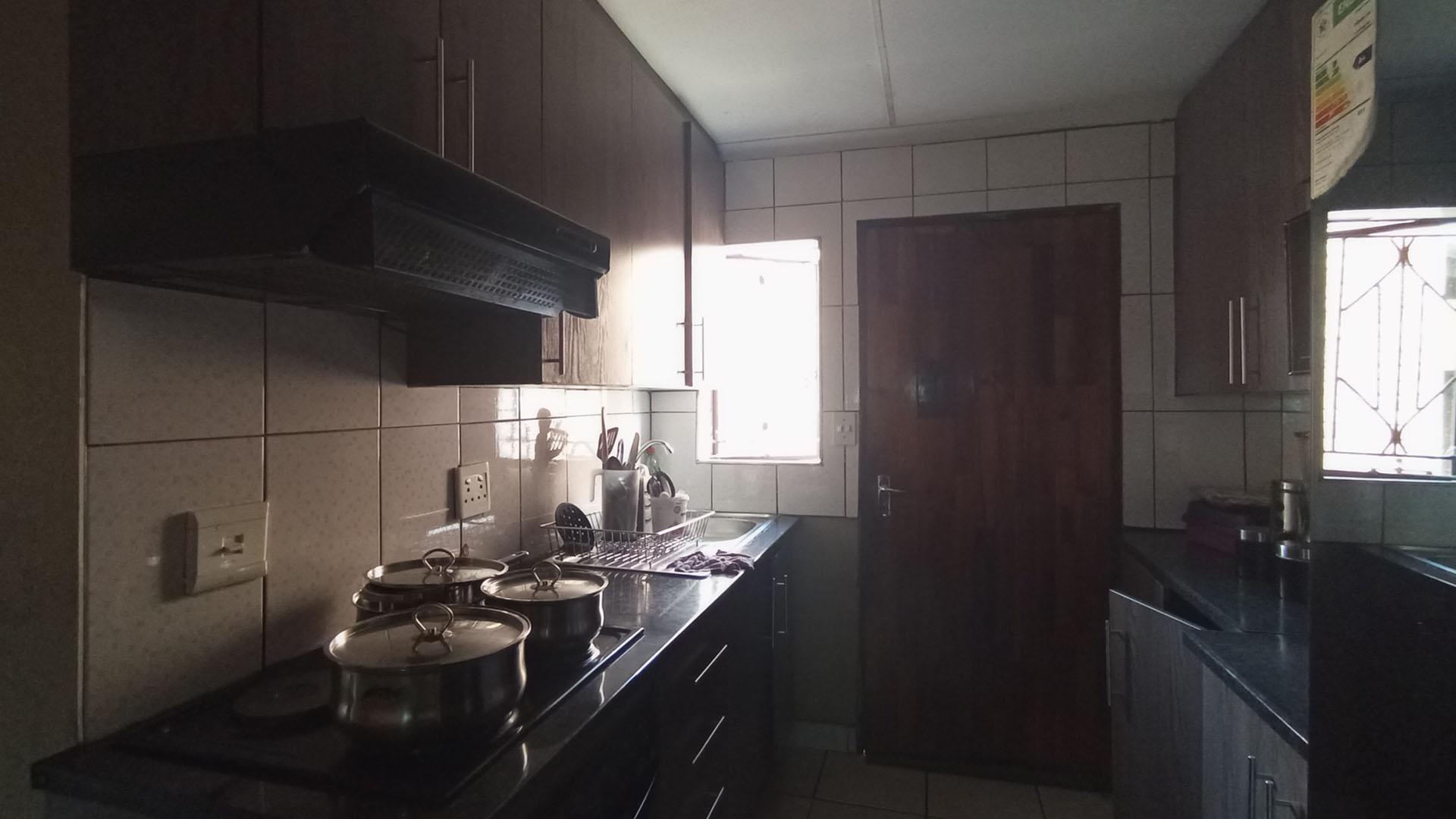 Kitchen - 7 square meters of property in Philip Nel Park