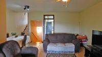 Lounges - 31 square meters of property in Amanzimtoti 