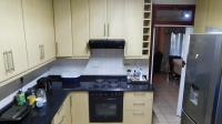 Kitchen - 12 square meters of property in Amanzimtoti 