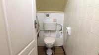 Guest Toilet - 2 square meters of property in Amanzimtoti 