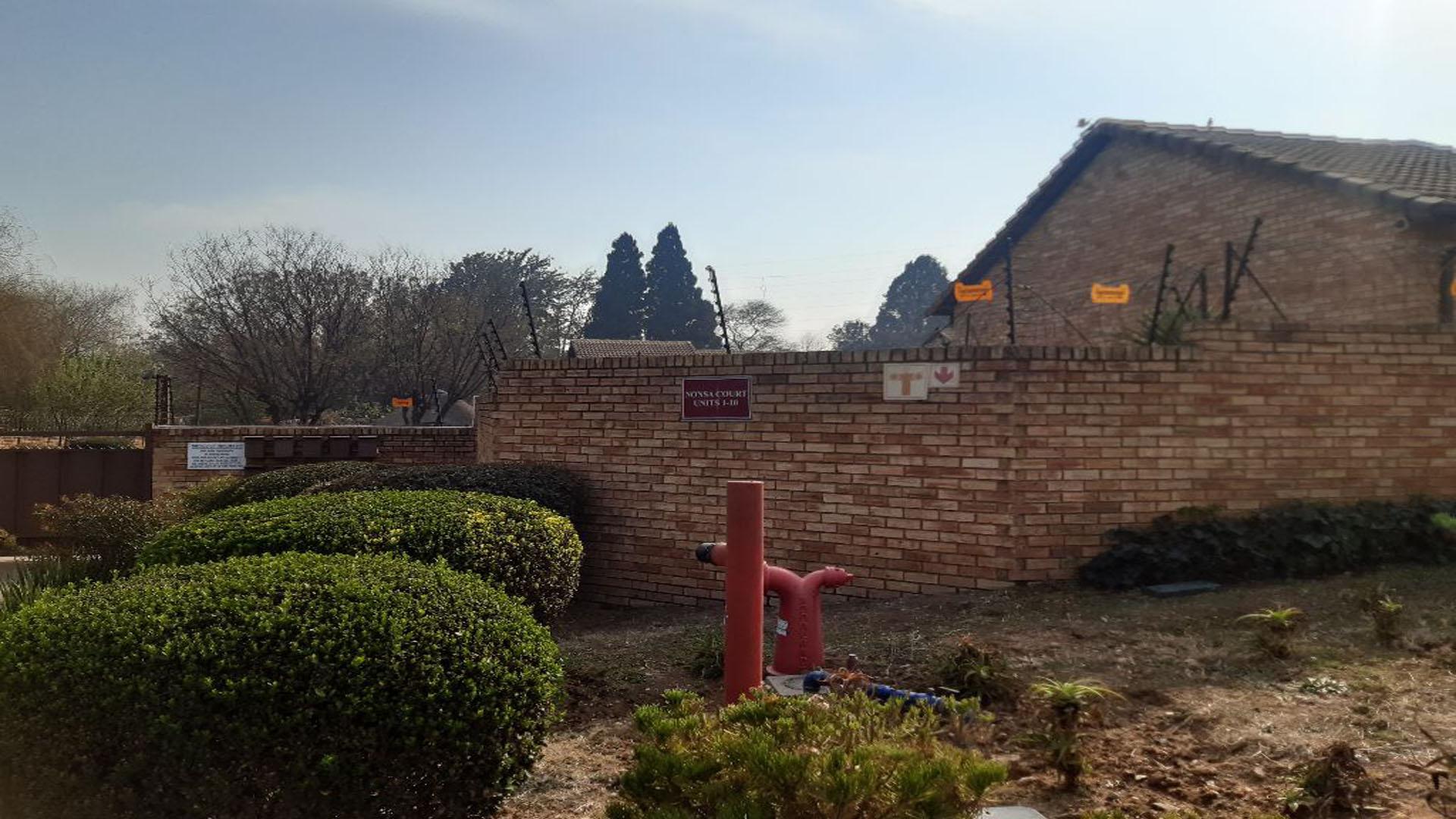 Front View of property in Johannesburg North
